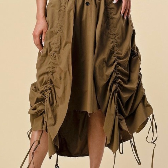 Skirt - Picture 5 of 7